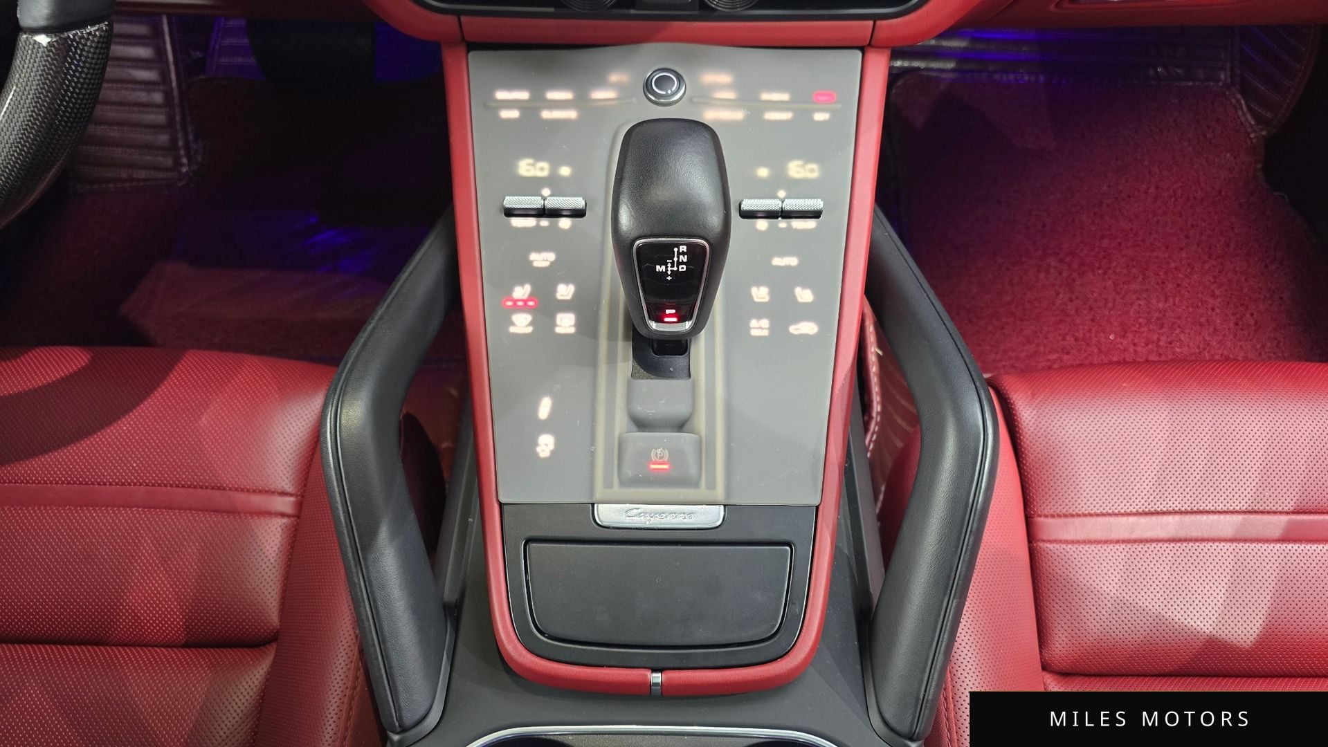 Porsche Cayenne 2021 — миниатюра 9