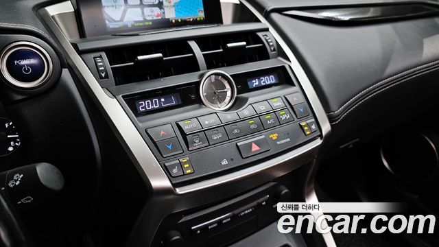 Лексус NX300h 2017 — миниатюра 18