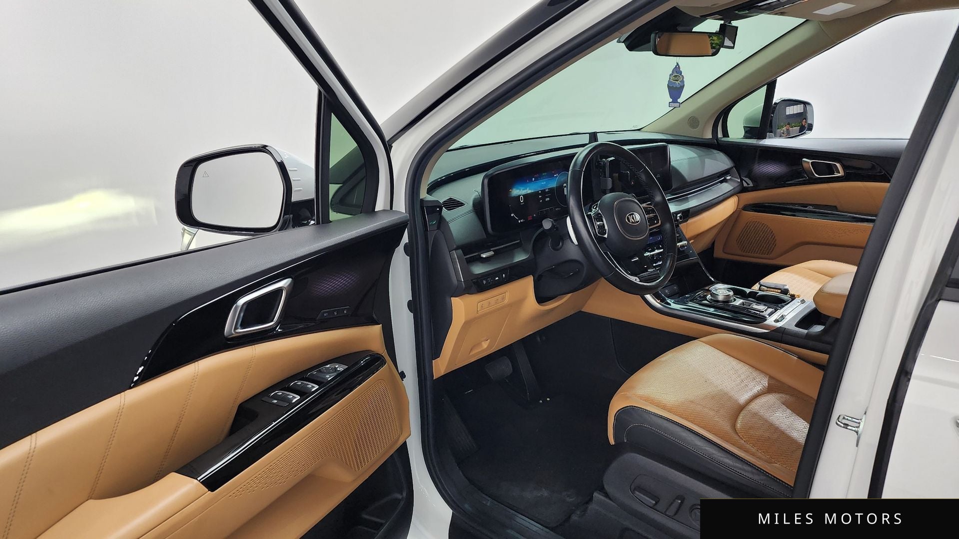 Kia Carnival 2021 — миниатюра 10