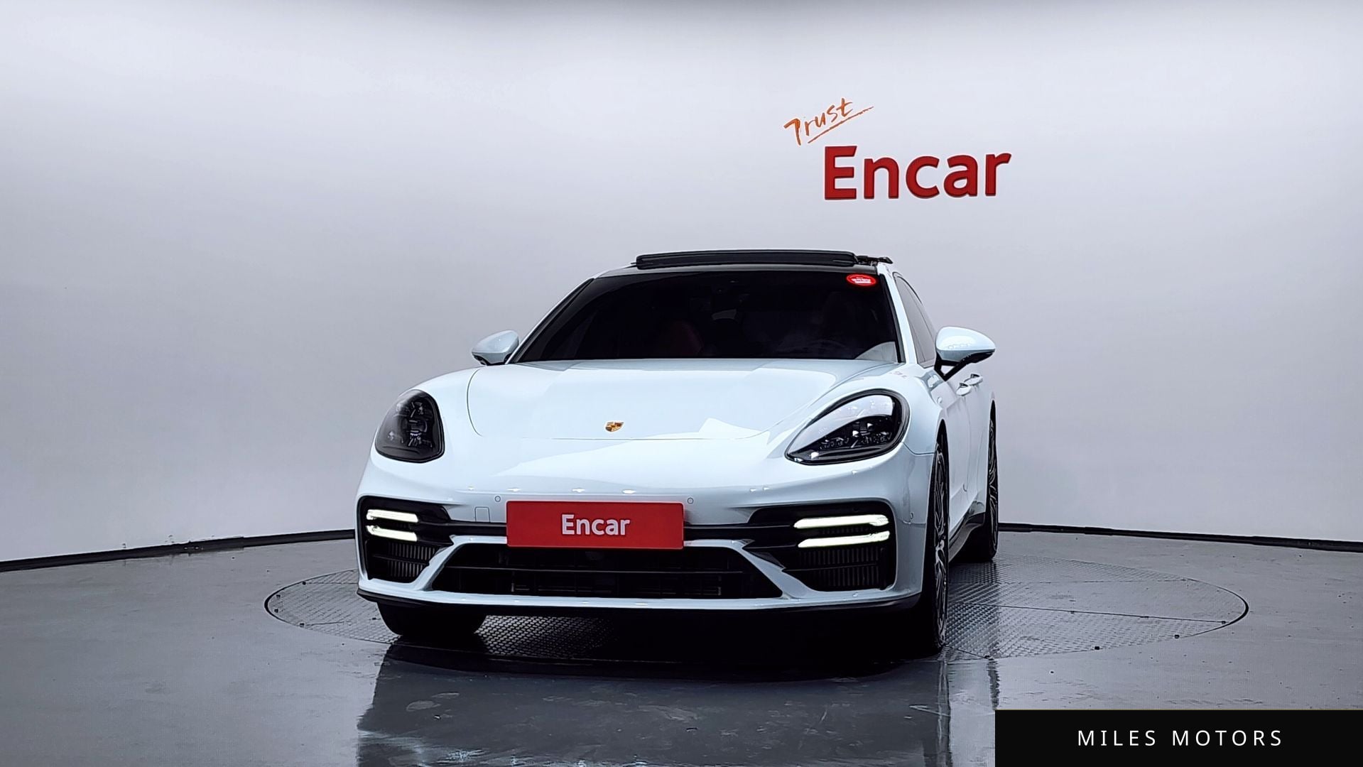 Porsche Panamera 2023 — миниатюра 3