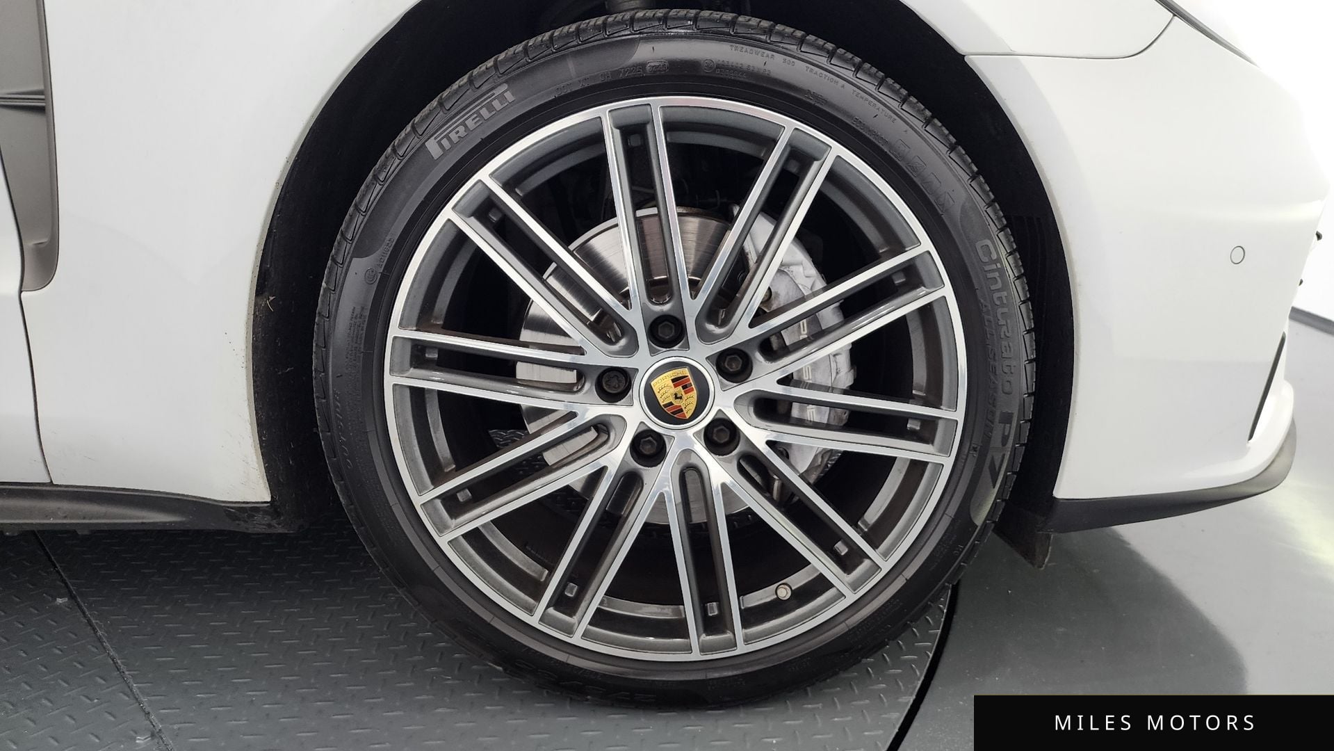Porsche Panamera 2023 — миниатюра 5