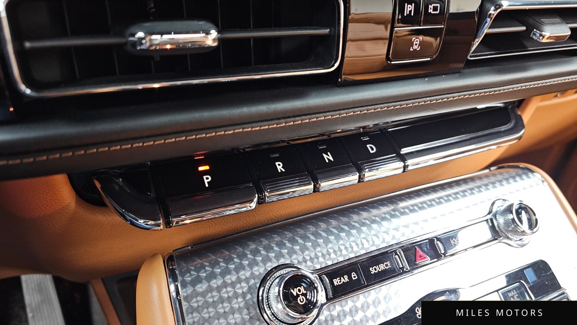 Lincoln Aviator 2020 — миниатюра 9