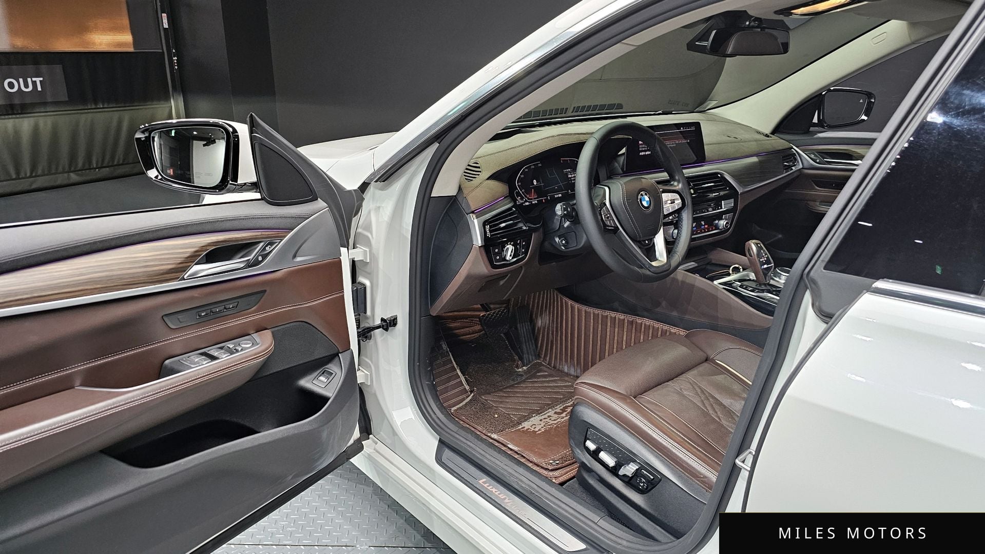 BMW 6 Series GT (G32) 2020 — миниатюра 11