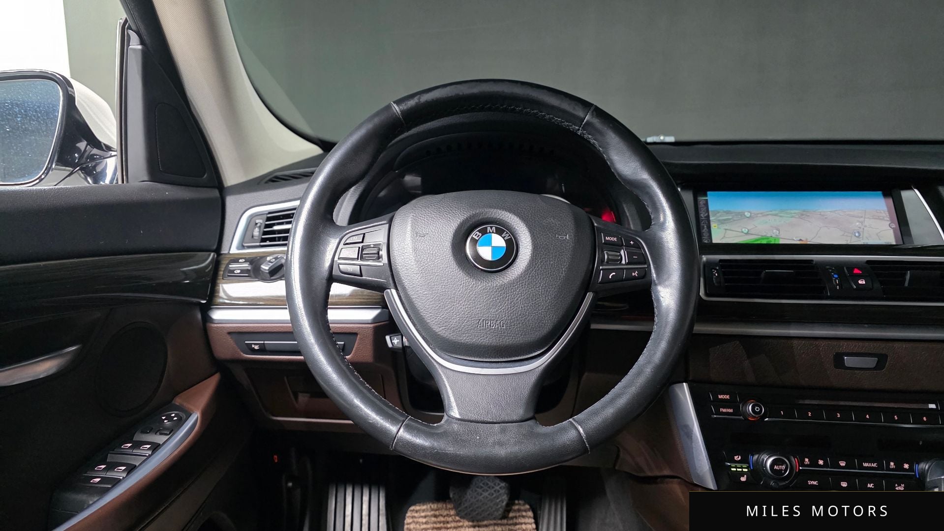 BMW 5시리즈 GT (F07) 2016 — миниатюра 14