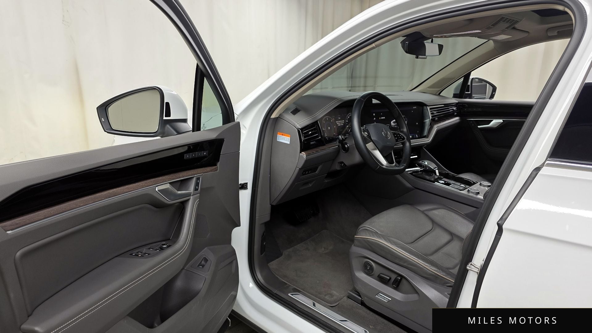 Volkswagen Touareg 2022 — миниатюра 11