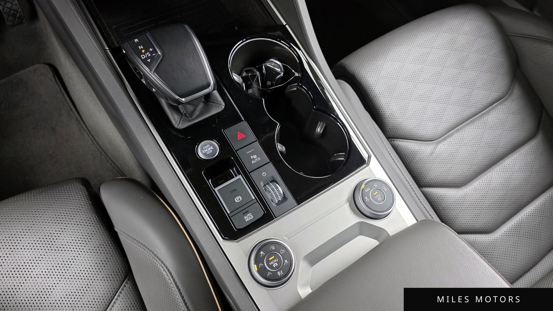 Volkswagen Touareg 2022 — миниатюра 9