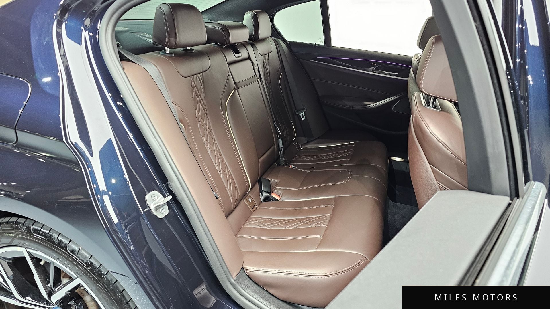 BMW 5시리즈 (G30) 2022 — миниатюра 12