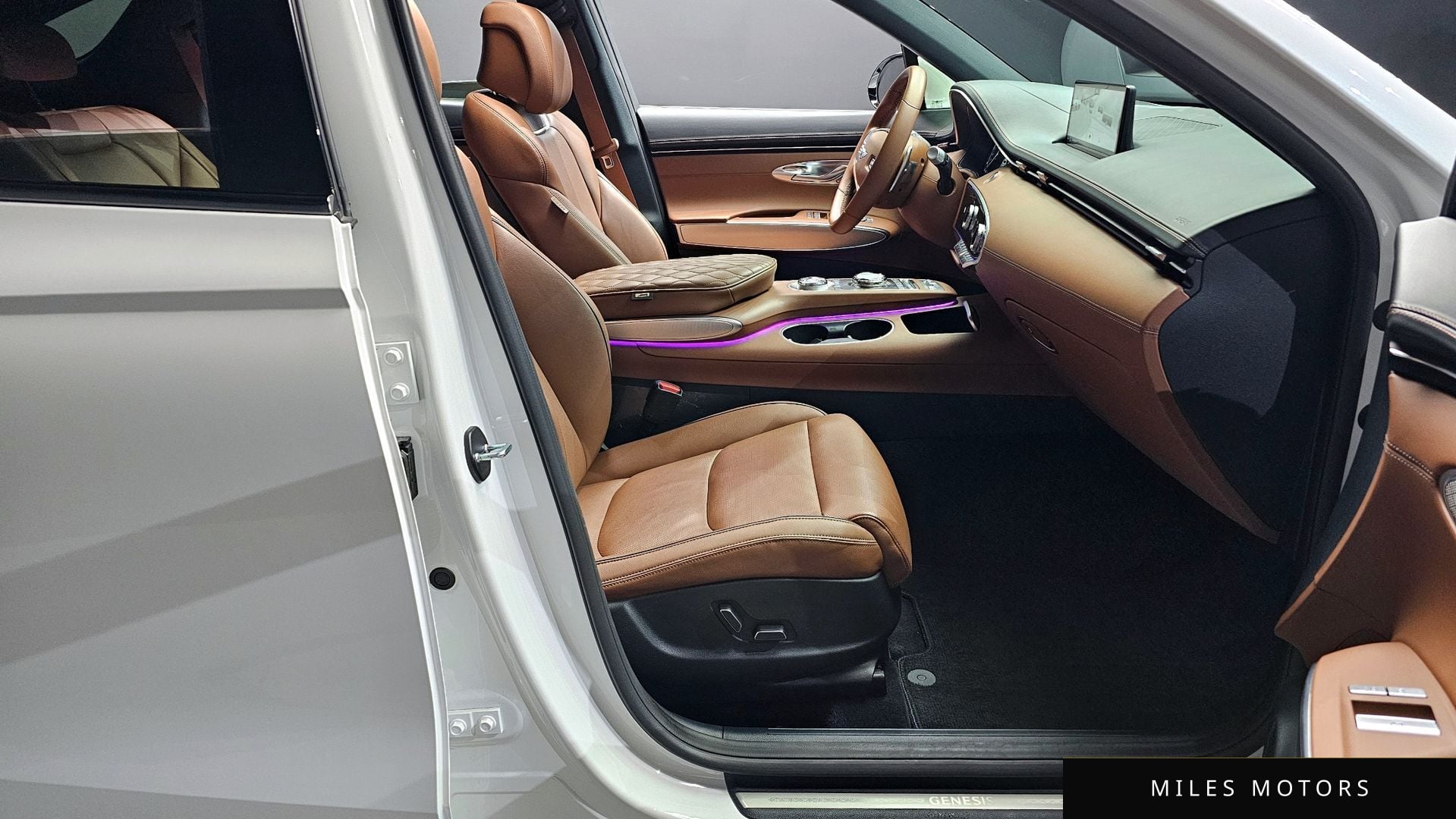 Genesis GV70 2023 — миниатюра 10
