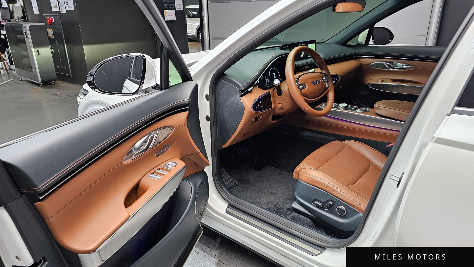 Genesis GV70 2023 — миниатюра 11