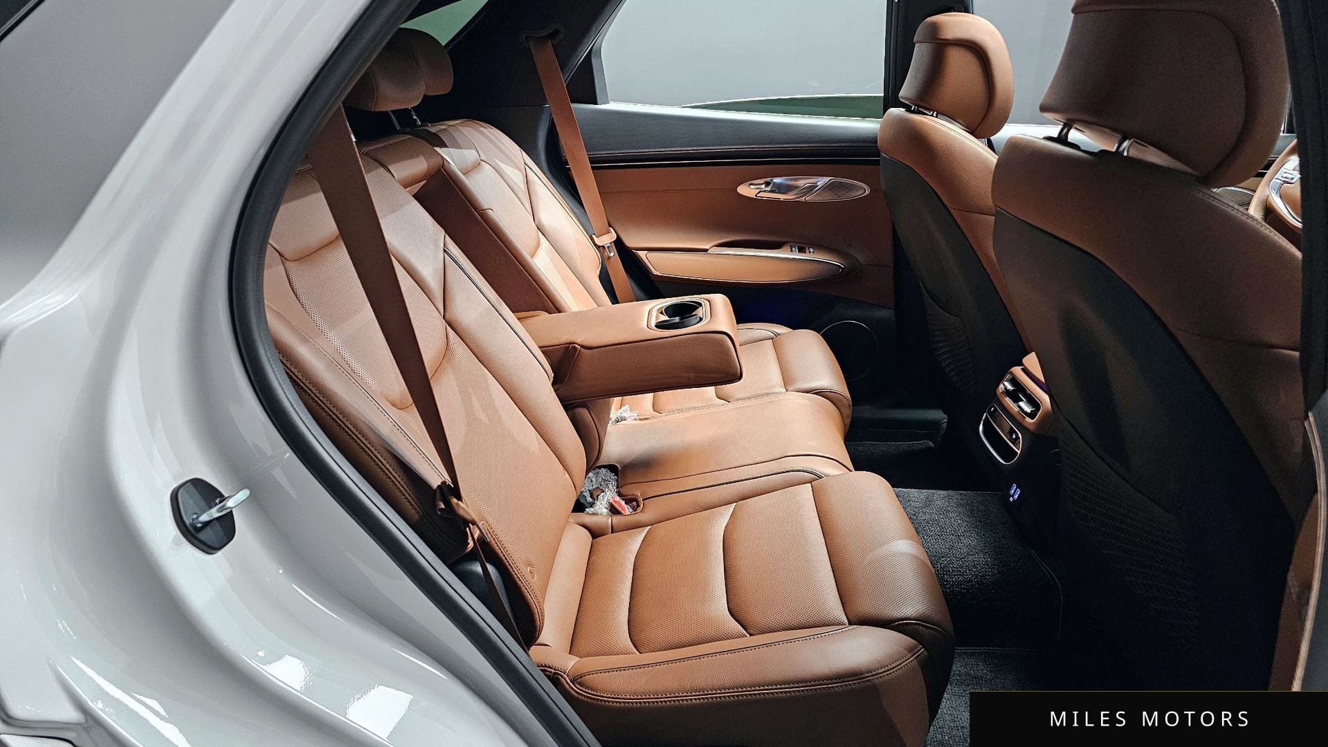 Genesis GV70 2023 — миниатюра 12