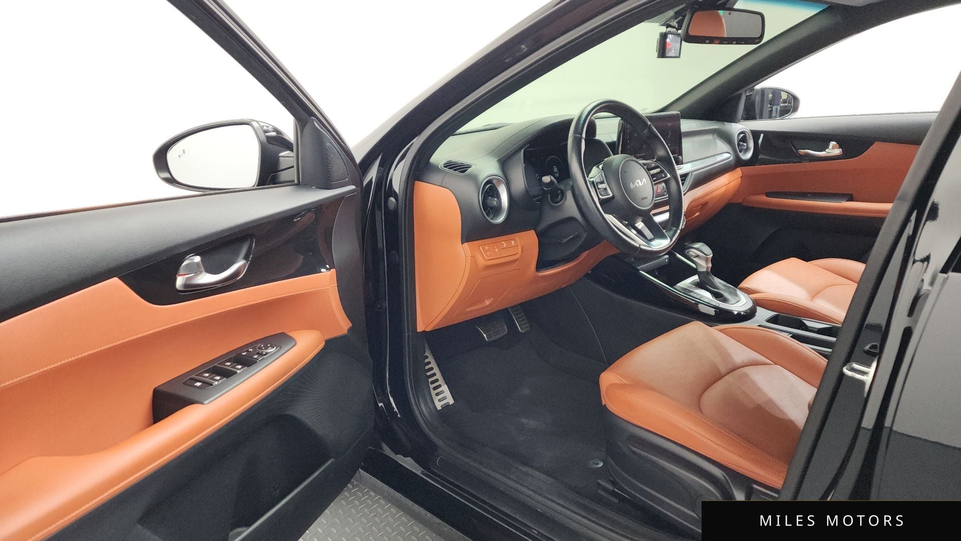 Kia K3 2023 — миниатюра 10