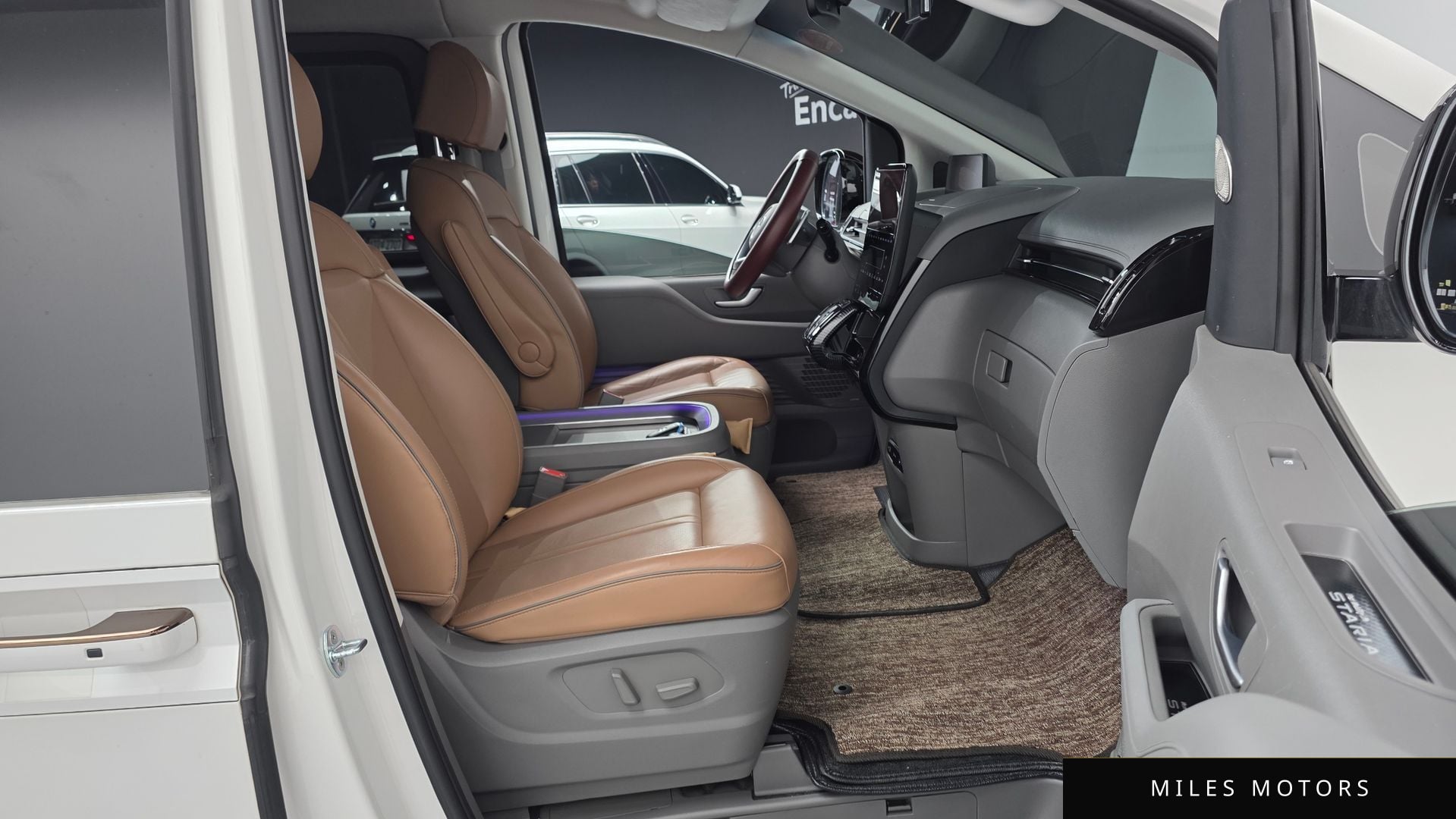 Hyundai Staria 2022 — миниатюра 10