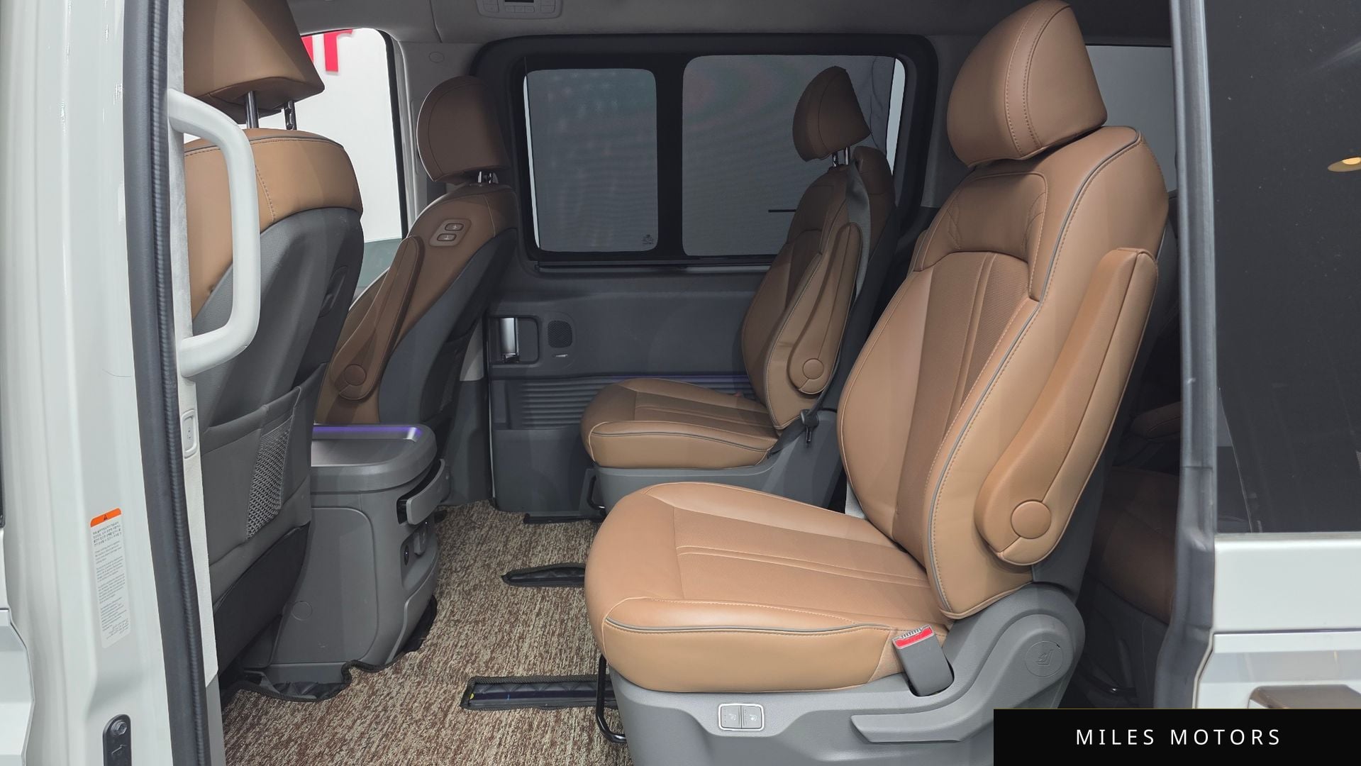 Hyundai Staria 2022 — миниатюра 12