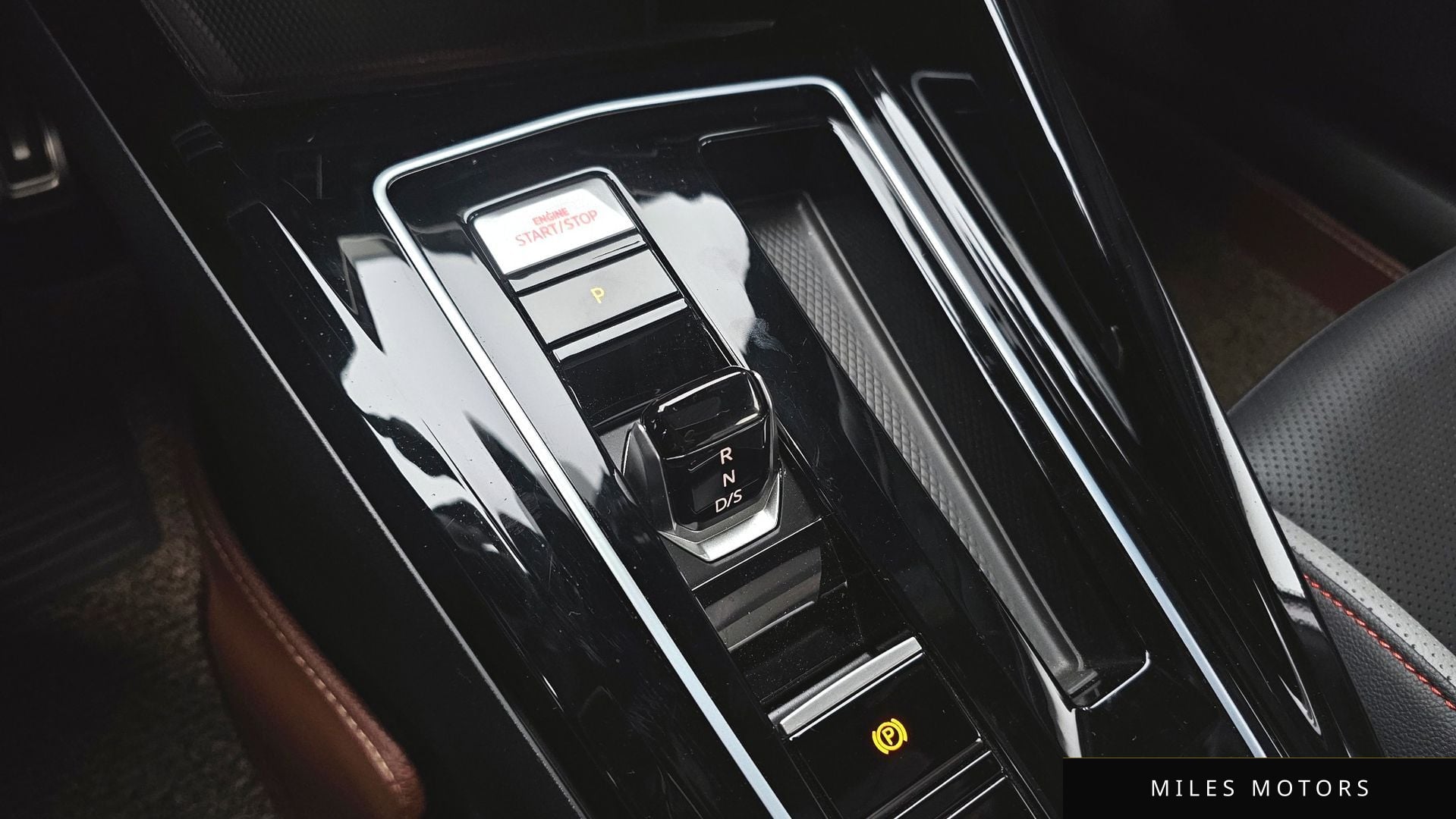Volkswagen 골프 2024 — миниатюра 9