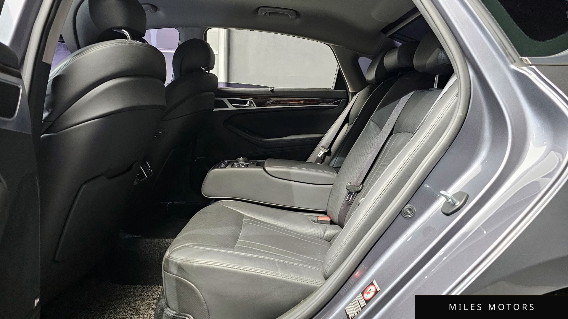 Hyundai Genesis 2016 — миниатюра 12