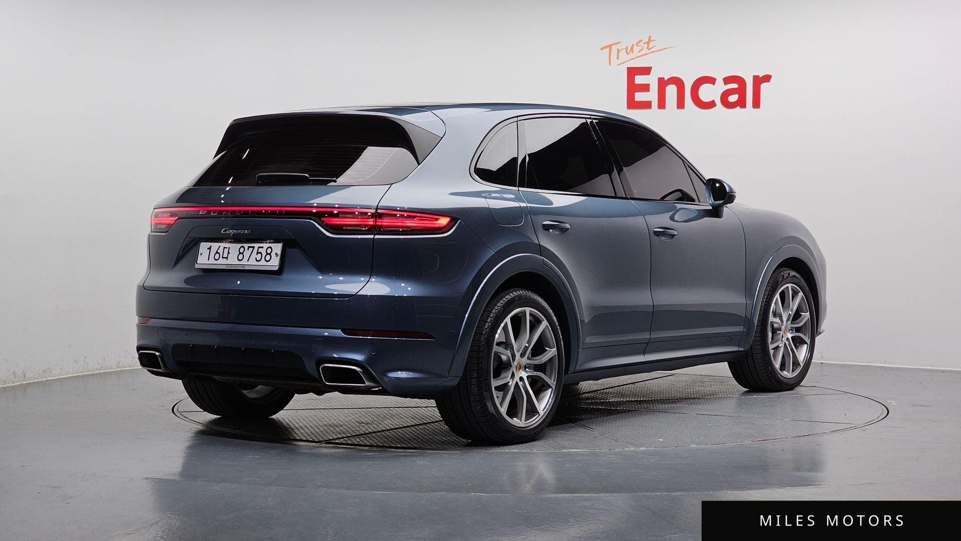 Porsche Cayenne 2019 — миниатюра 2