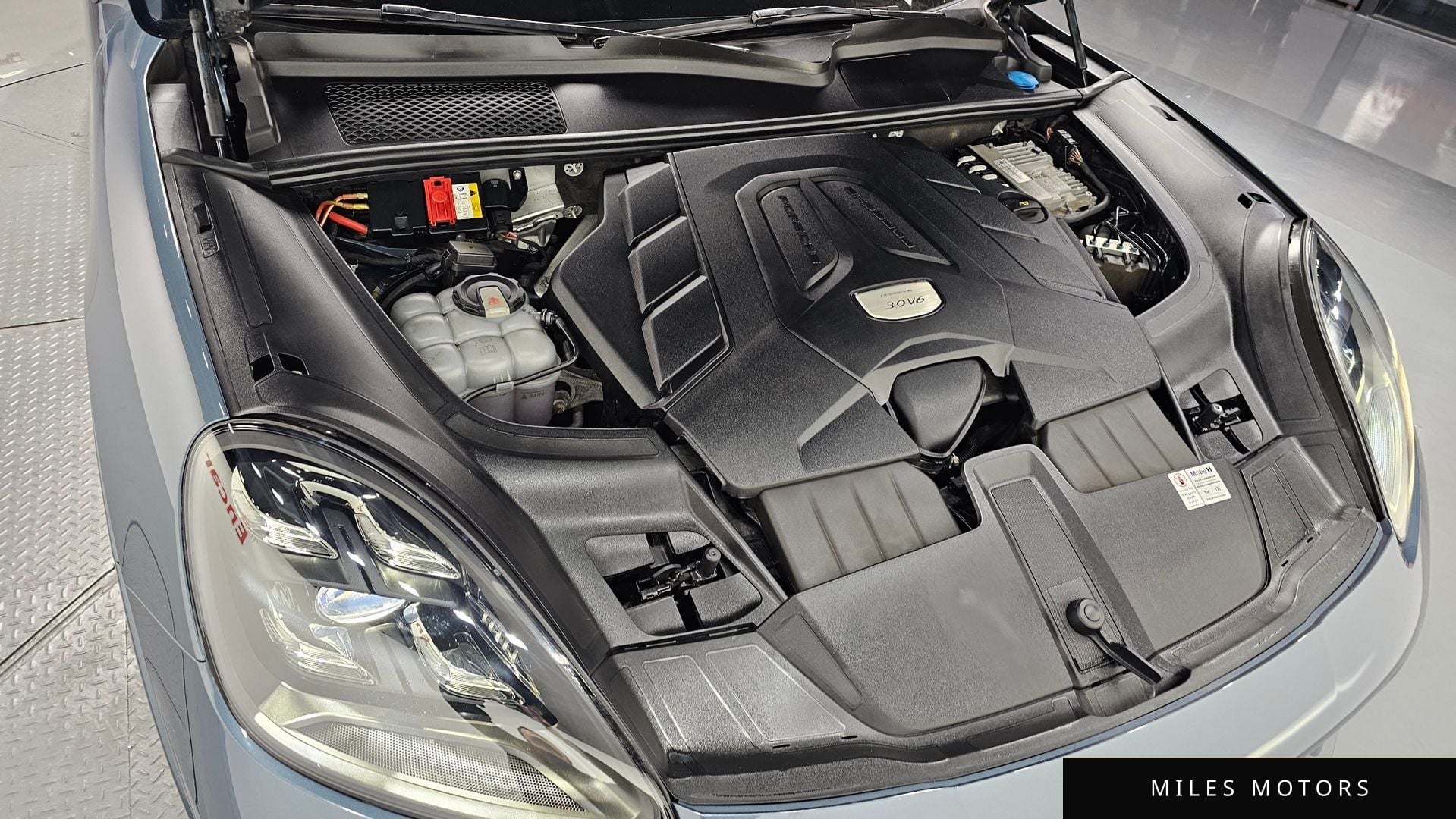 Porsche Cayenne 2019 — миниатюра 6
