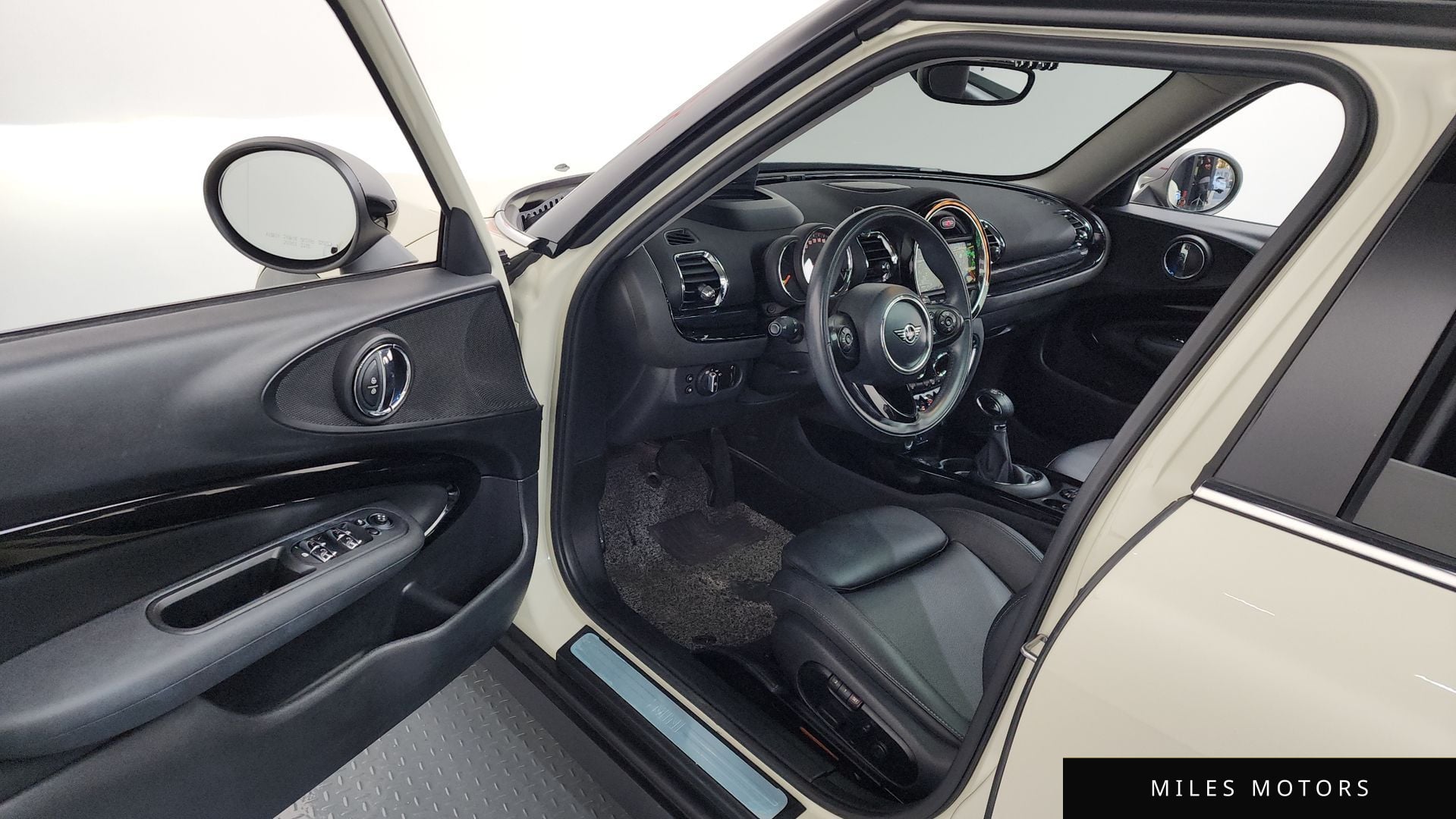 MINI Clubman 2019 — миниатюра 10
