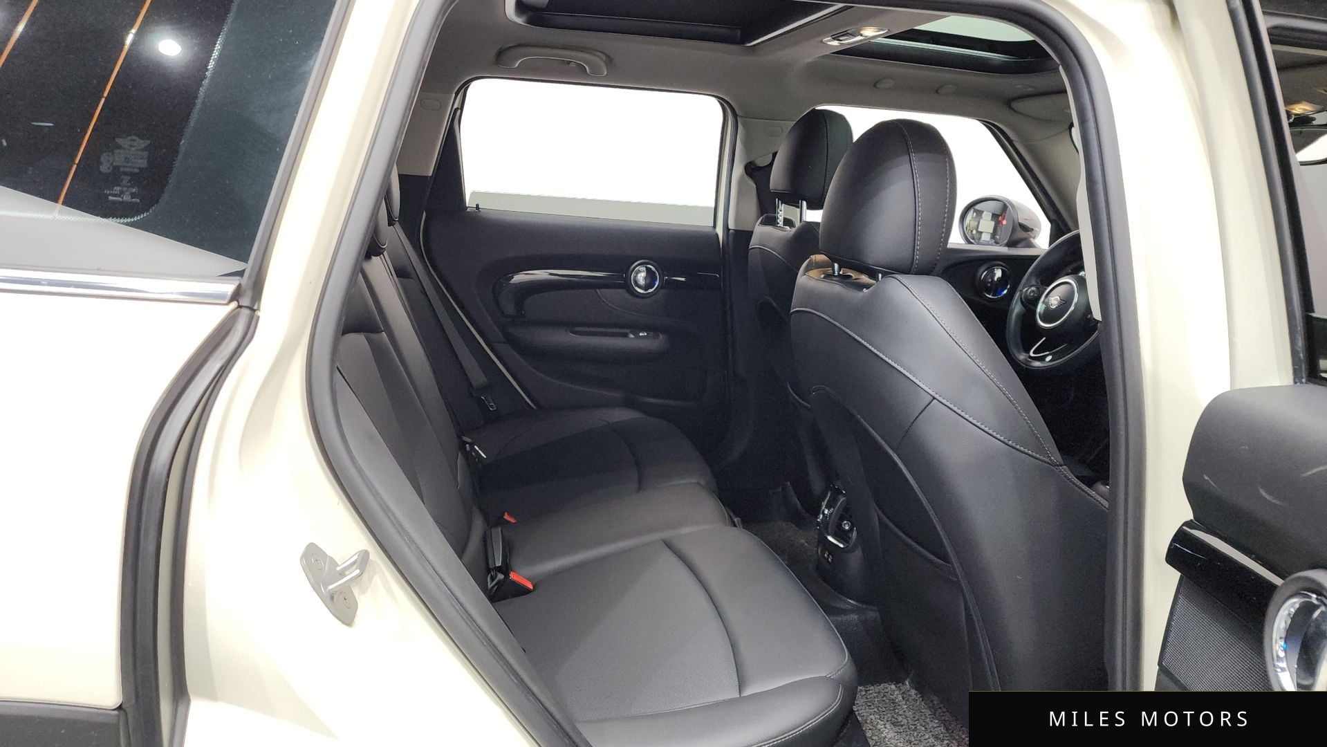 MINI Clubman 2019 — миниатюра 12