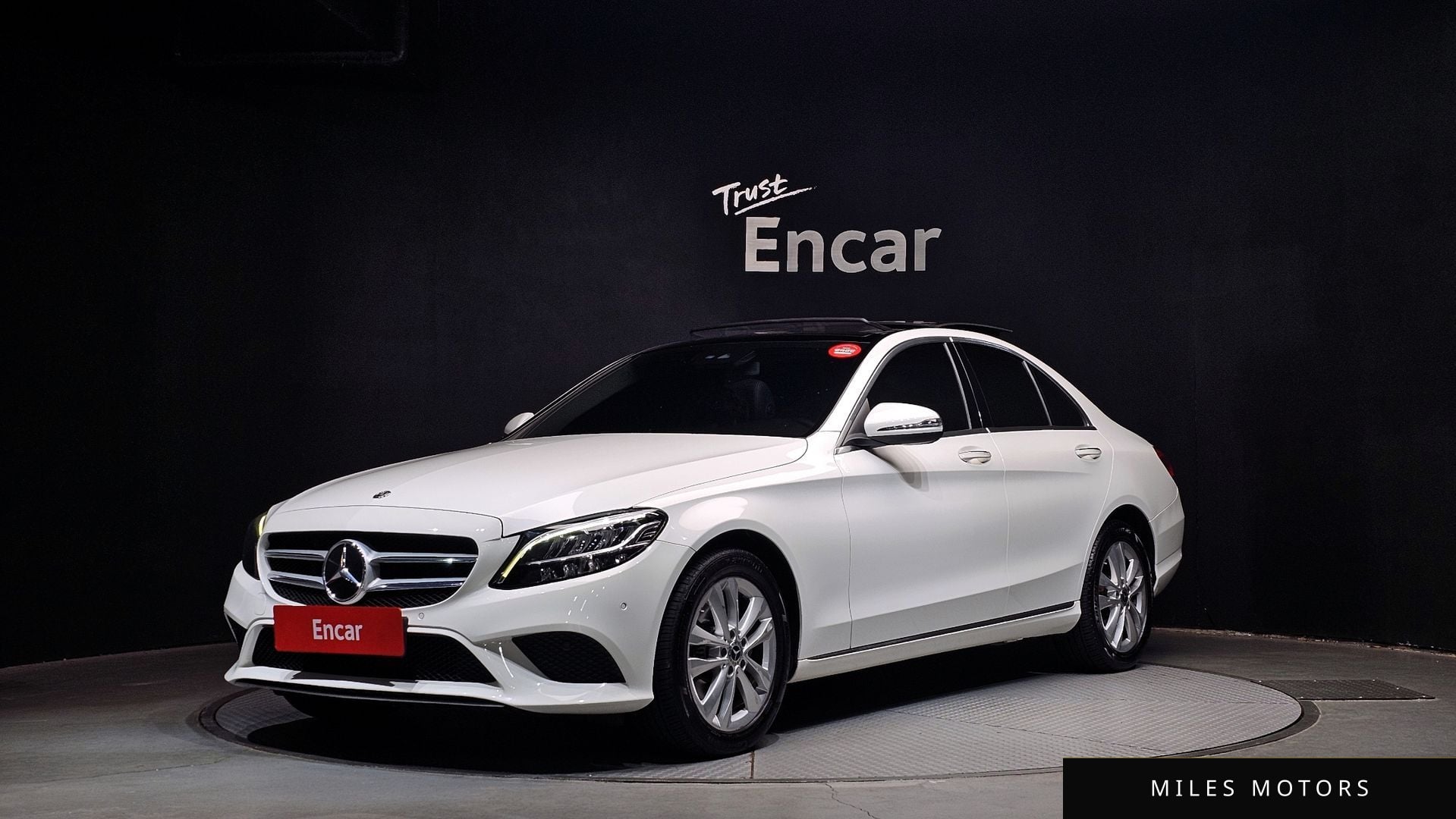 Mercedes-Benz C-Class W205 2020 — фото 1 из 12