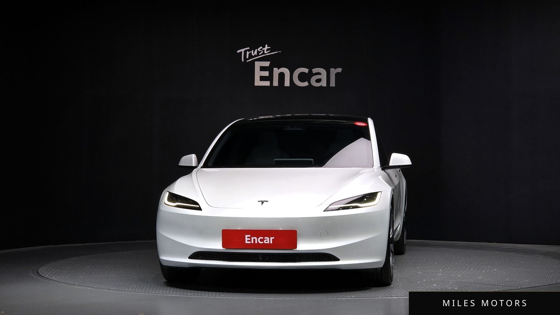 Tesla Model 3 2024 — миниатюра 3