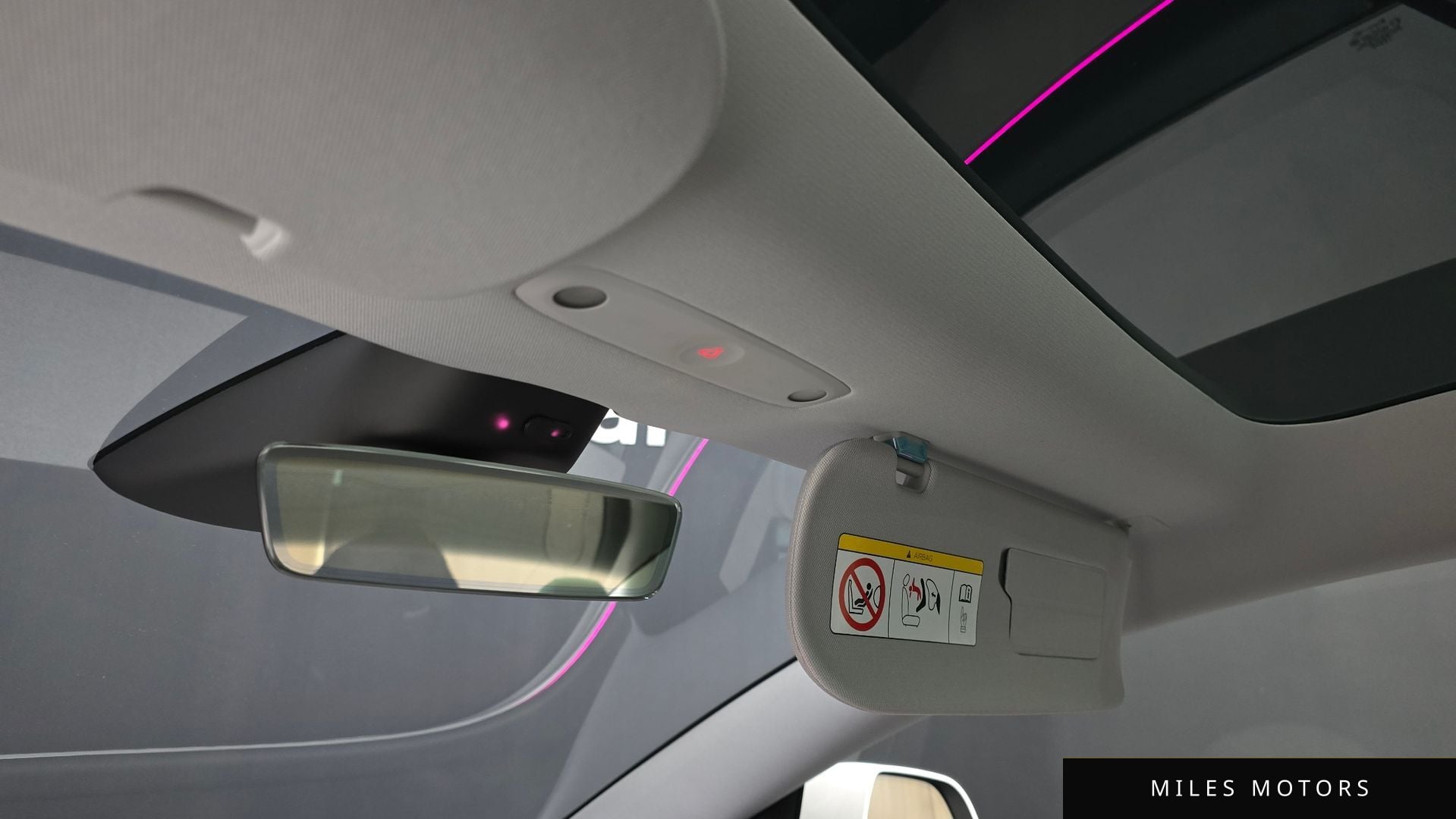 Tesla Model 3 2024 — миниатюра 17