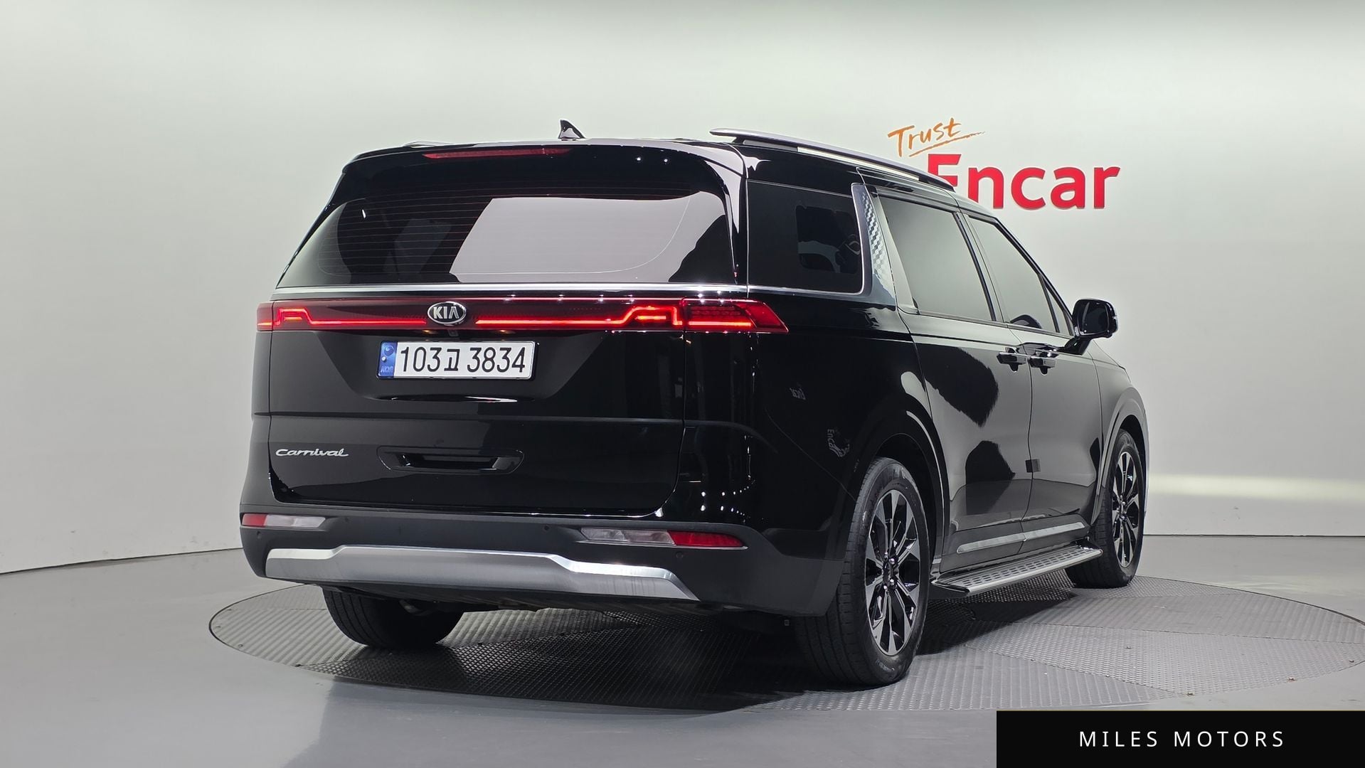 Kia Carnival 2021 — миниатюра 2