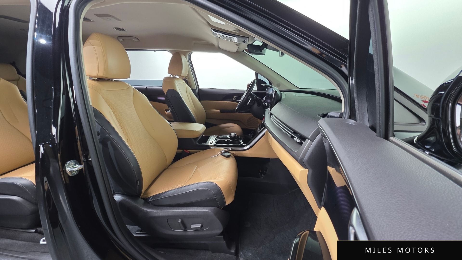 Kia Carnival 2021 — миниатюра 10