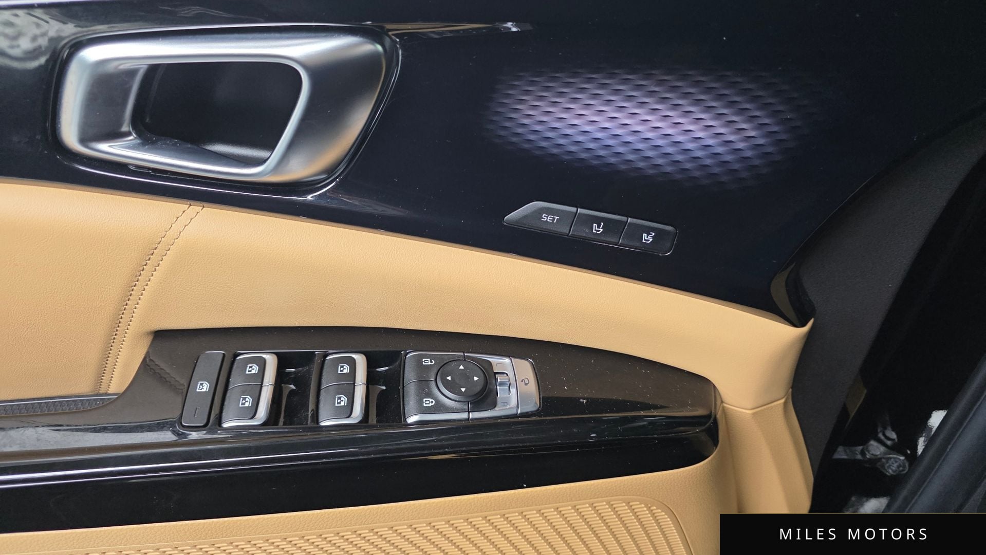 Kia Carnival 2021 — миниатюра 12