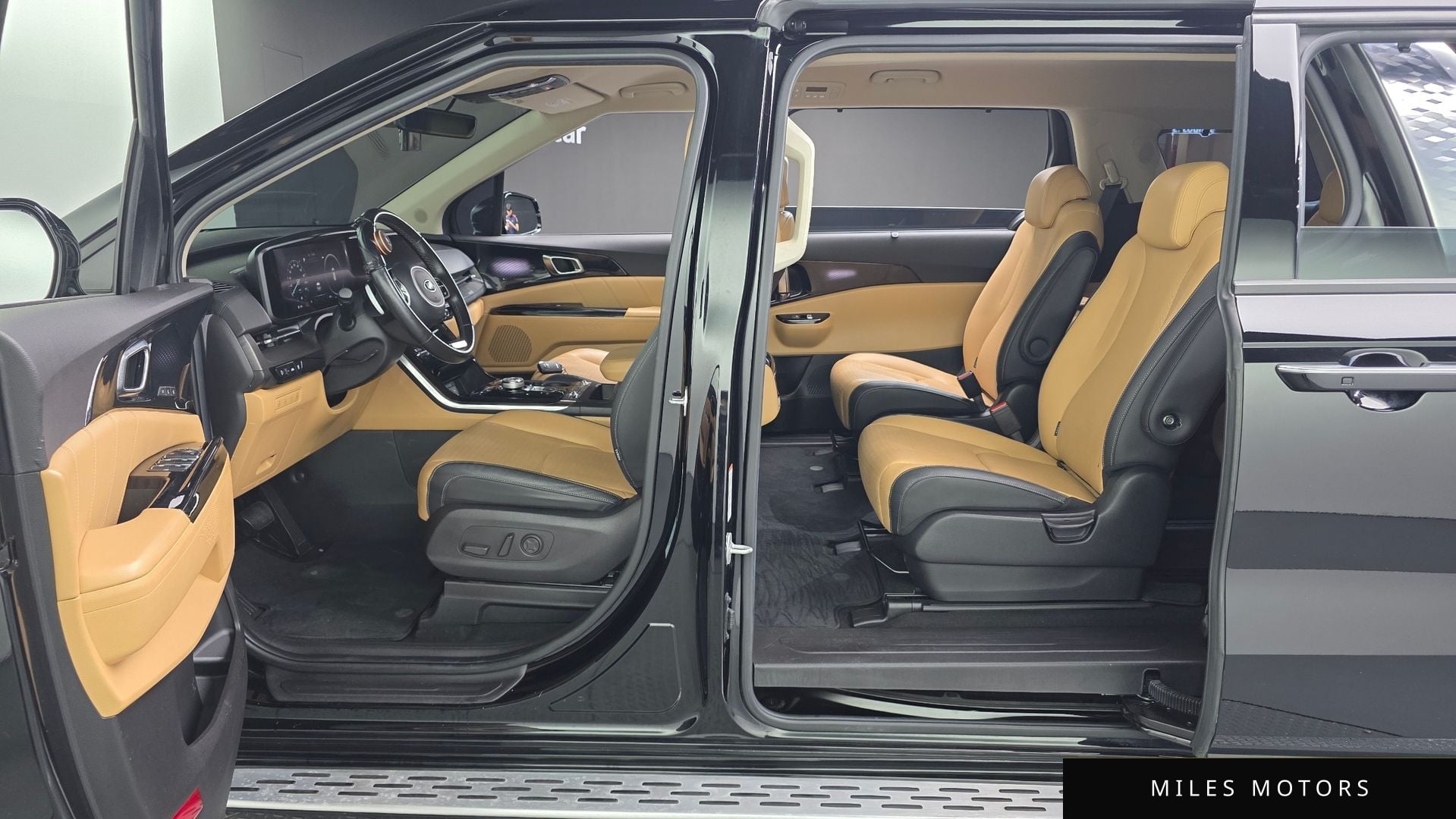 Kia Carnival 2021 — миниатюра 17