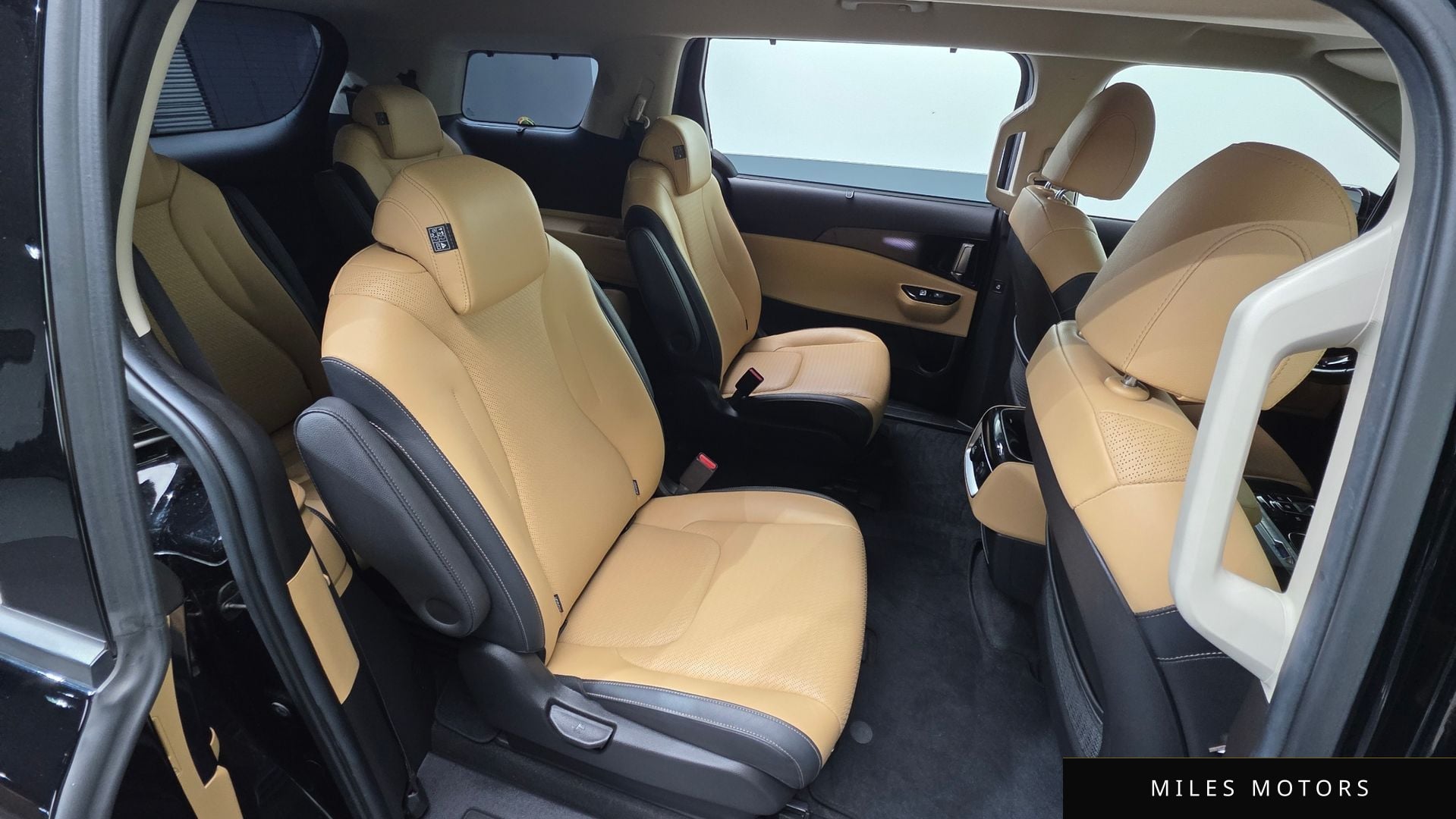 Kia Carnival 2021 — миниатюра 19
