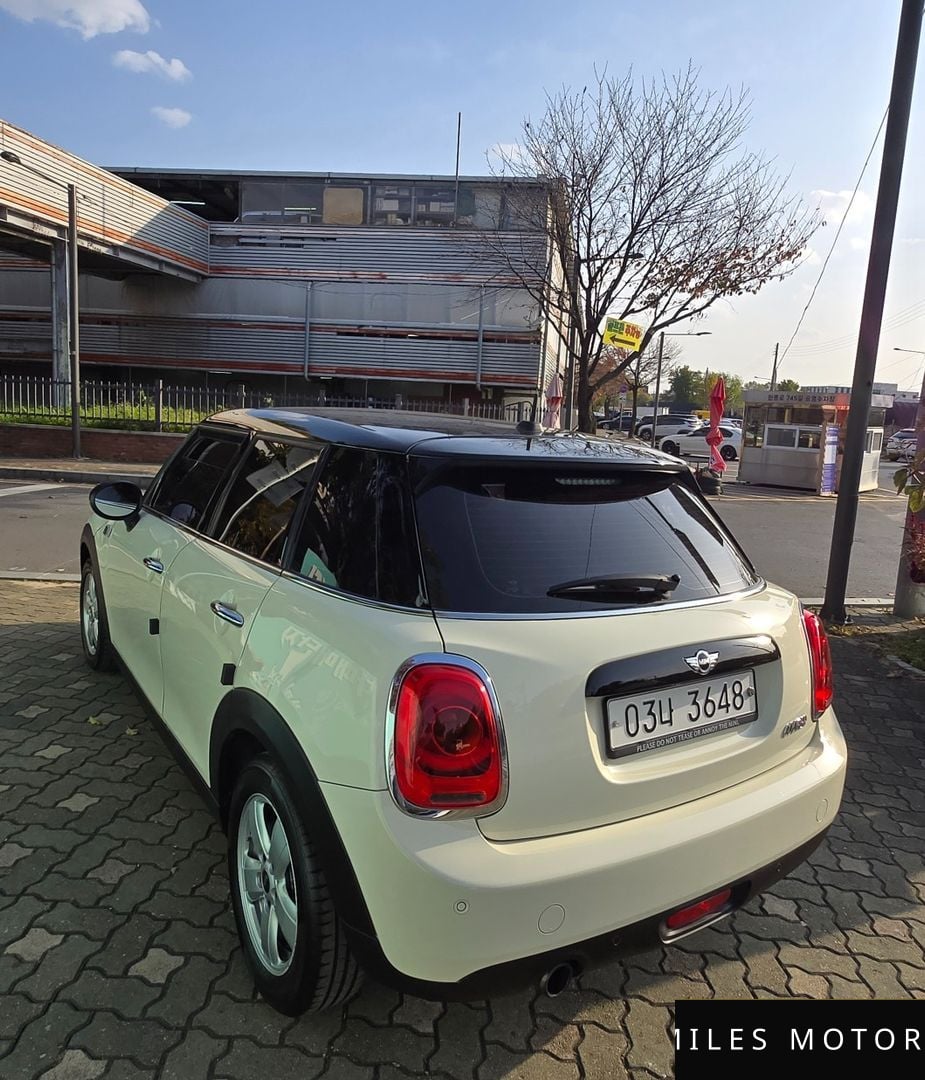 MINI Cooper 2018 — миниатюра 5