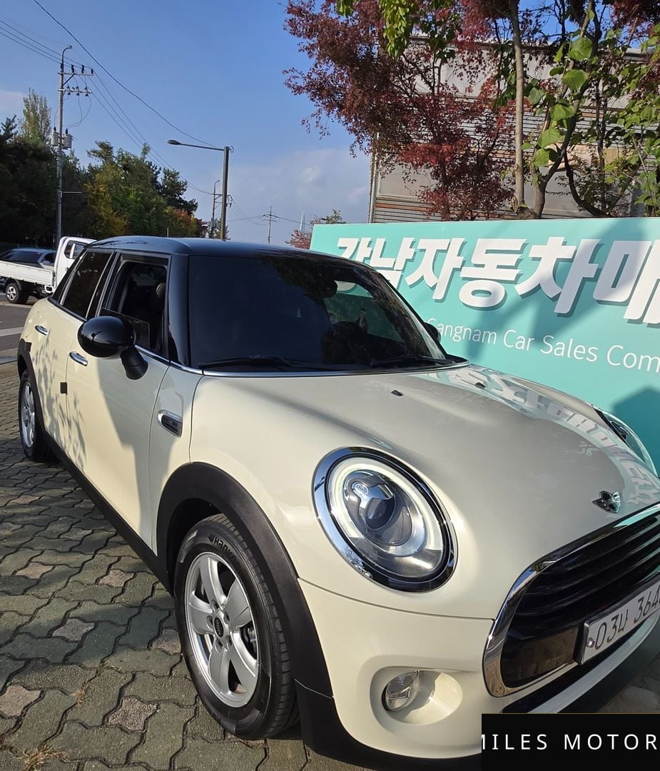 MINI Cooper 2018 — миниатюра 11