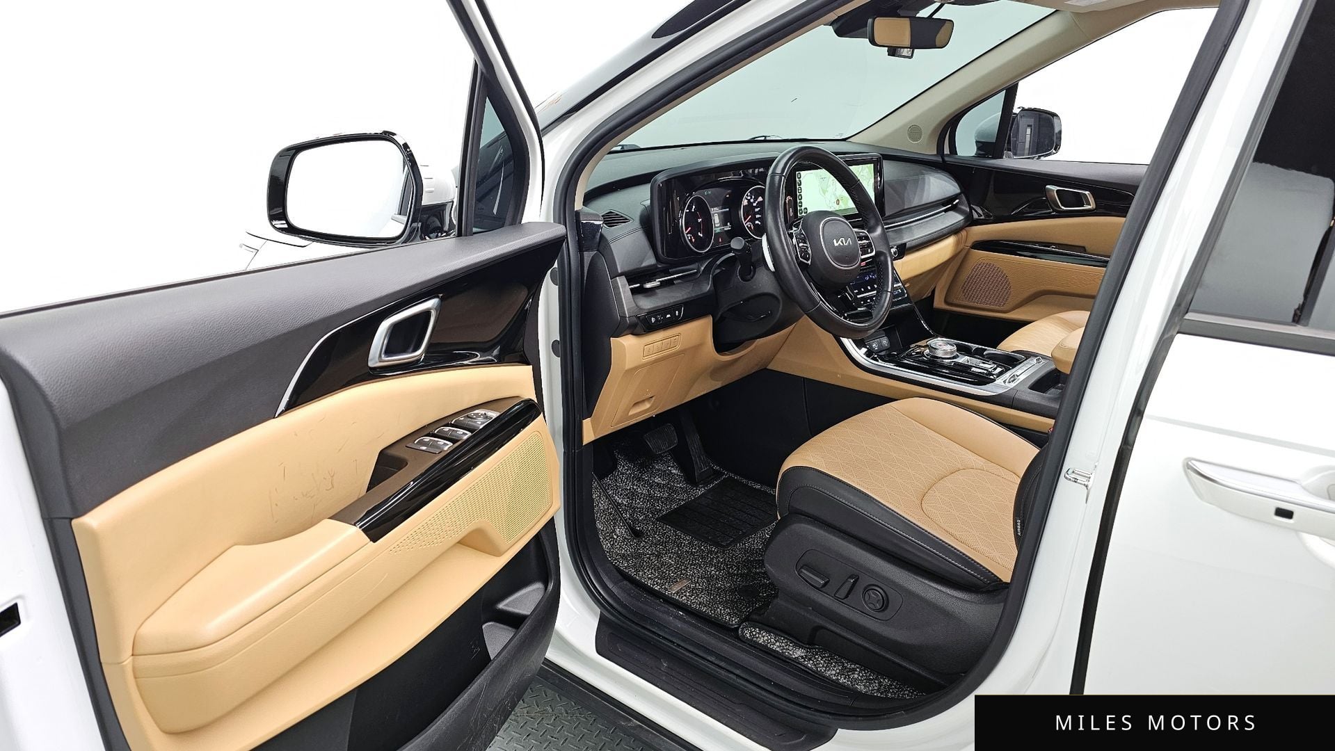 Kia Carnival 2023 — миниатюра 10