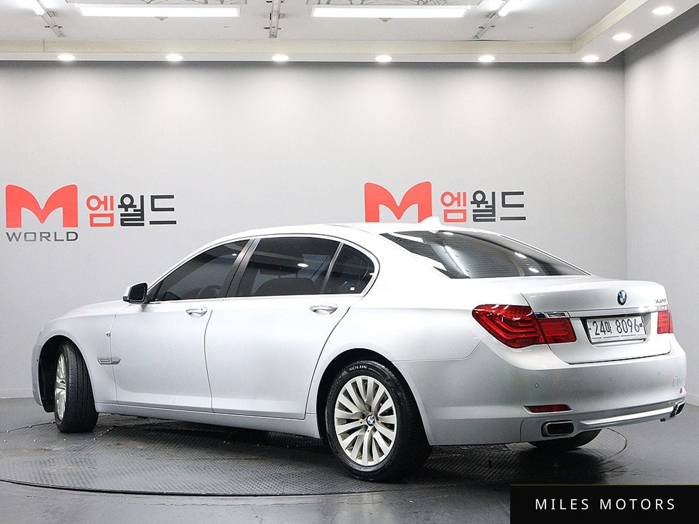 BMW 7 Series (F01) 2009 — миниатюра 4