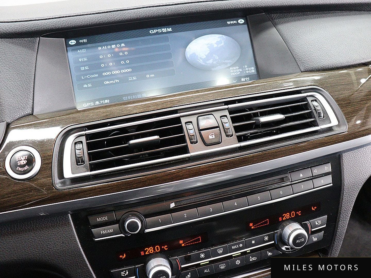 BMW 7 Series (F01) 2009 — миниатюра 9