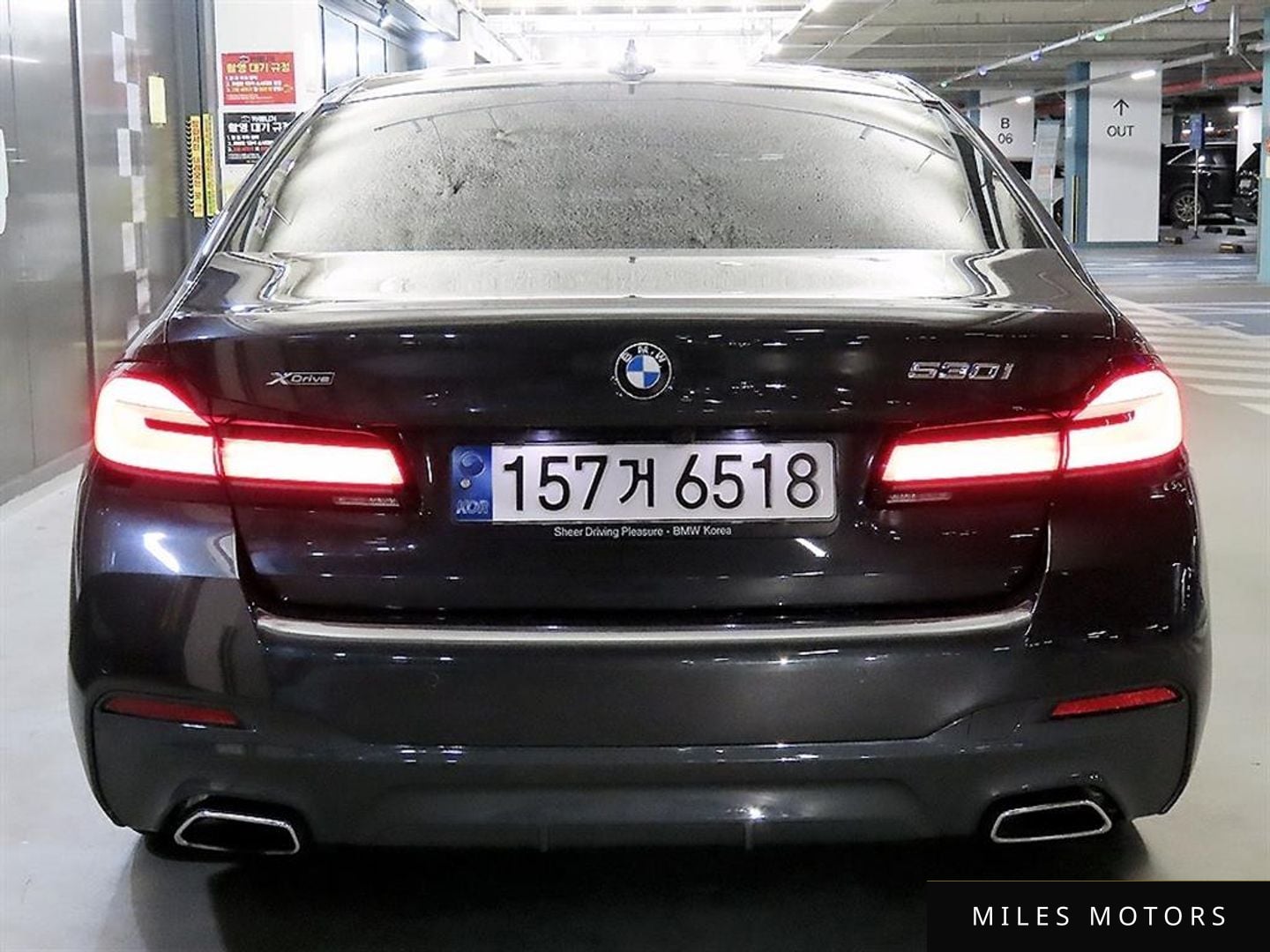 BMW 5 Series (G30) 2022 — миниатюра 5