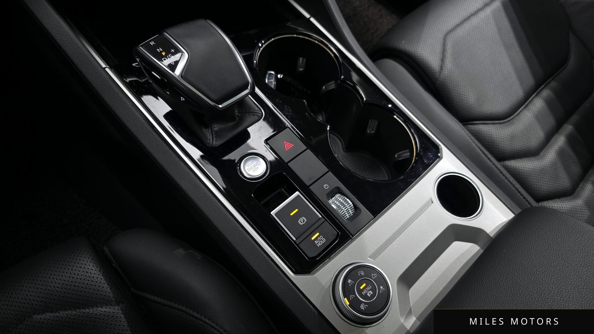 Volkswagen Touareg 2023 — миниатюра 9