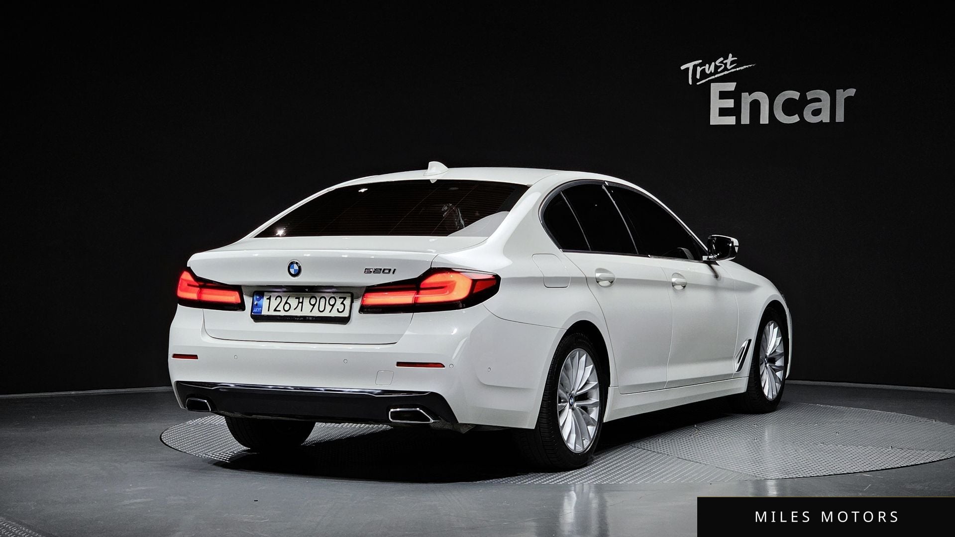 BMW 5시리즈 (G30) 2021 — миниатюра 2