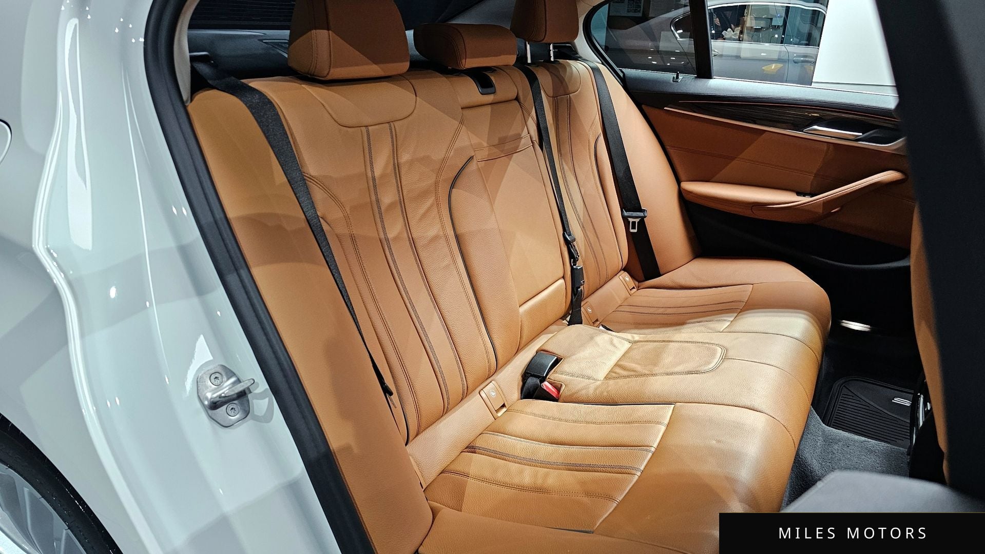 BMW 5시리즈 (G30) 2021 — миниатюра 12