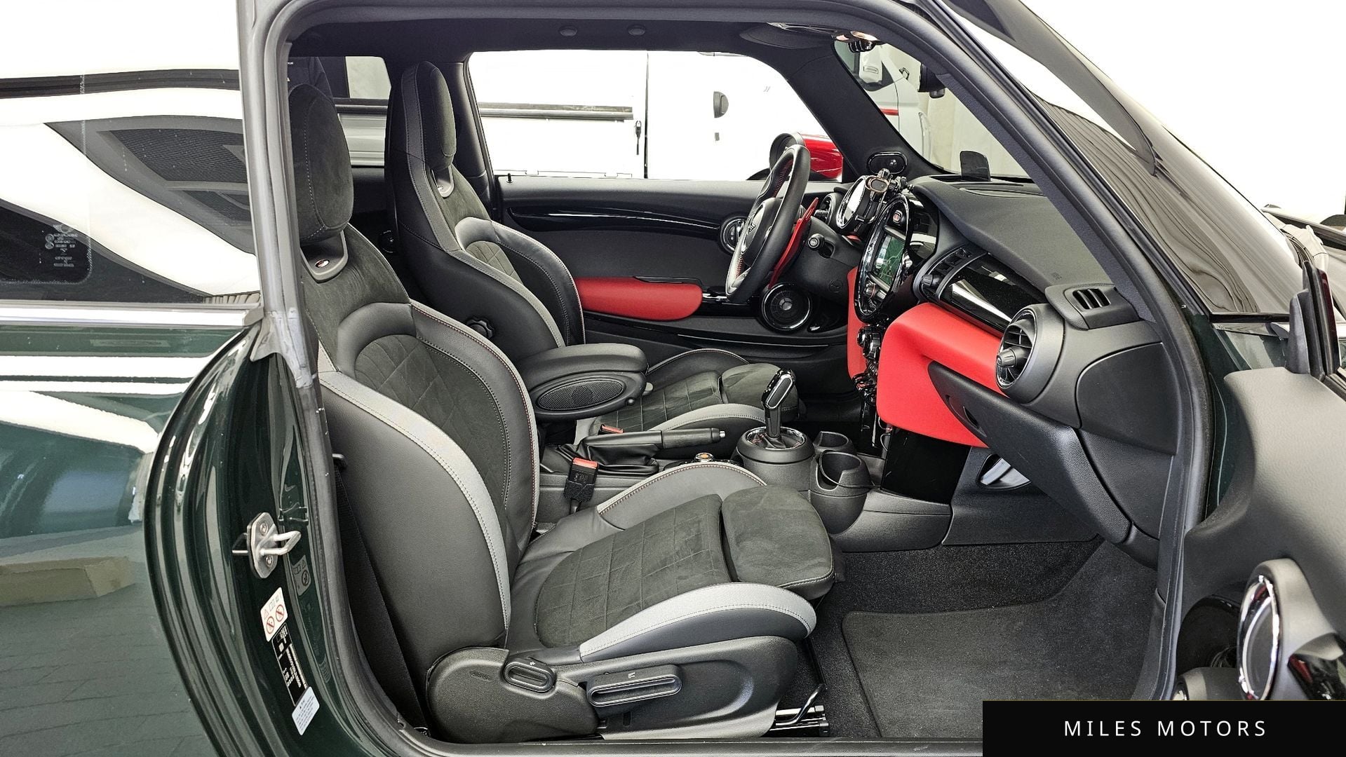 MINI Cooper S 2020 — миниатюра 11