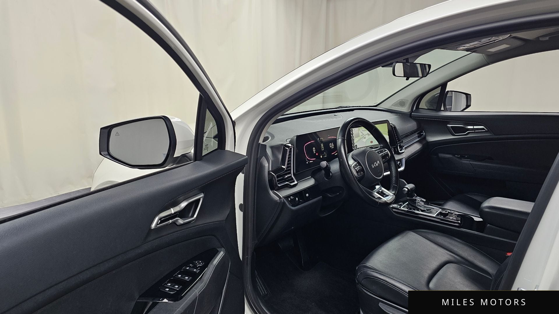 Kia Sportage 2022 — миниатюра 10