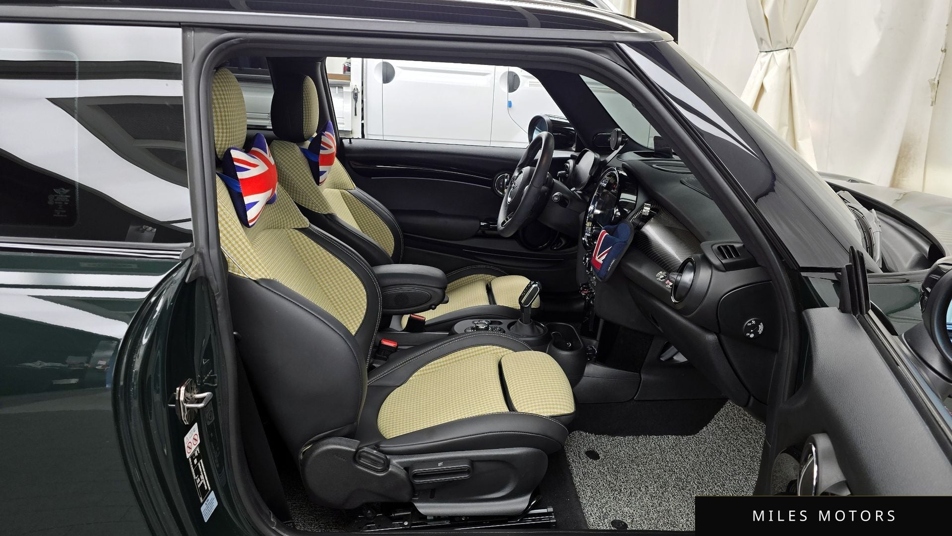 MINI Cooper S 2023 — миниатюра 11