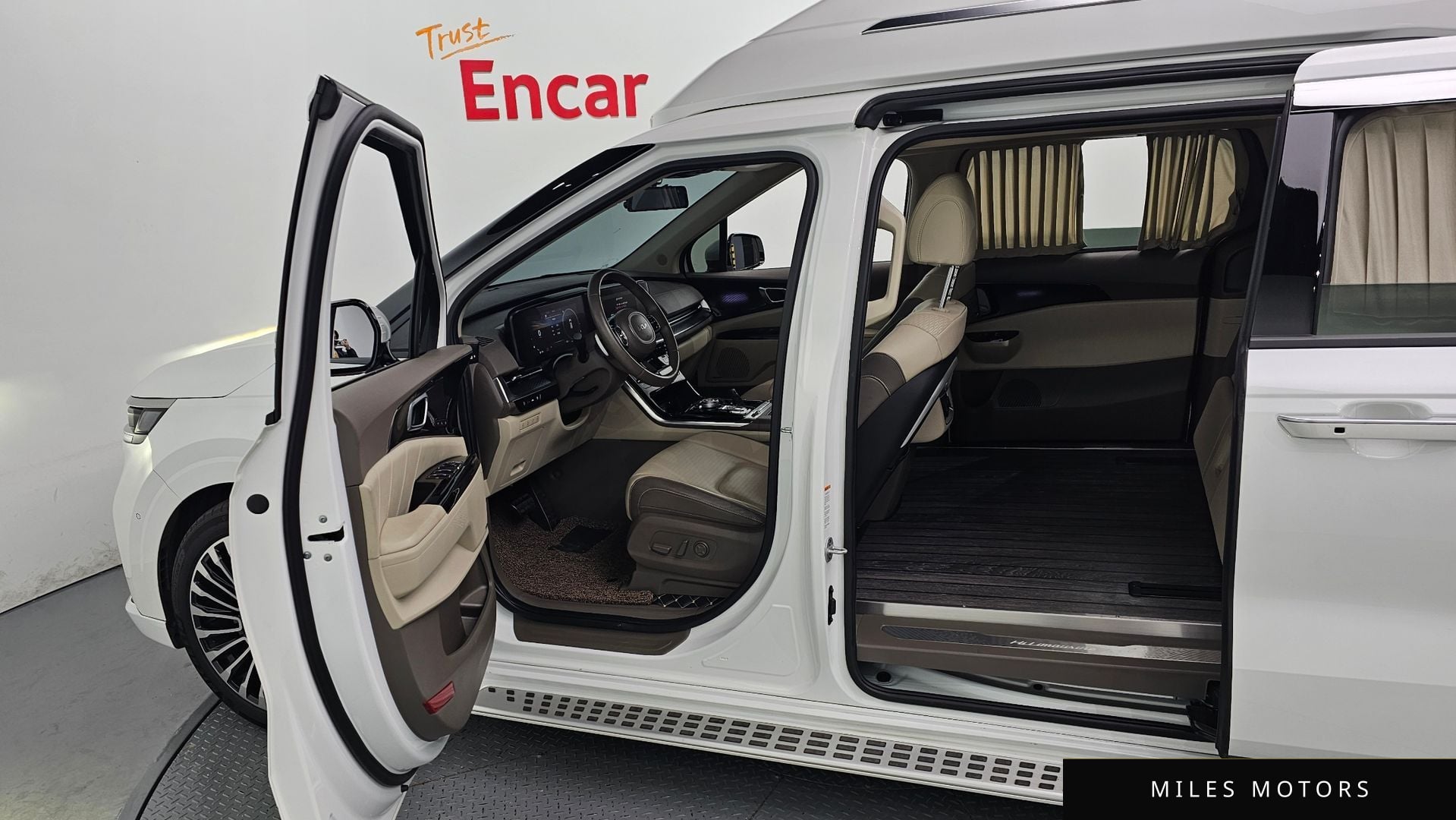 Kia Carnival 2023 — миниатюра 10