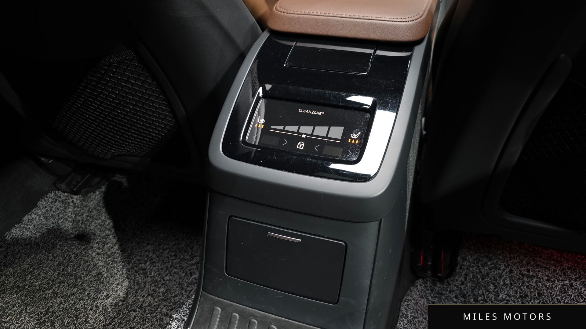 Volvo S90 2021 — миниатюра 19