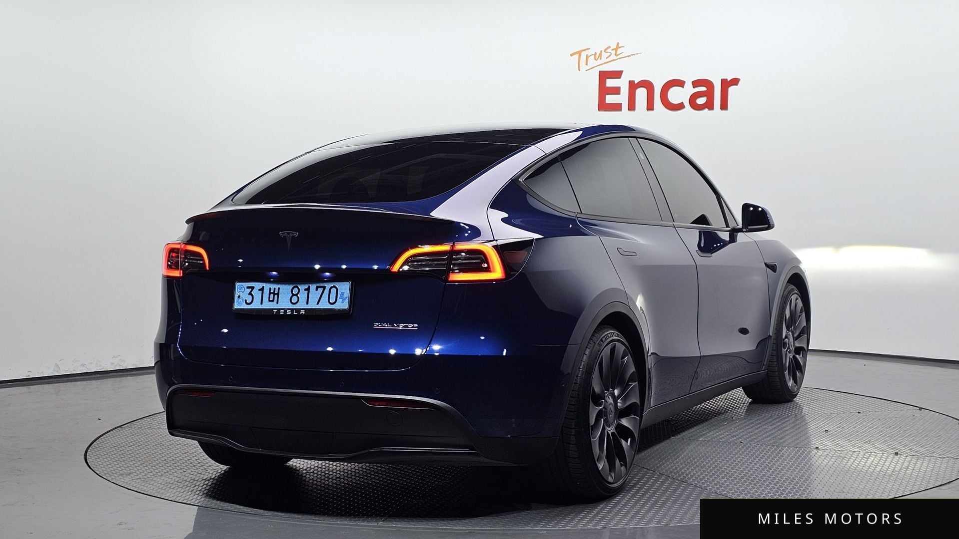 Tesla Model Y 2022 — миниатюра 2