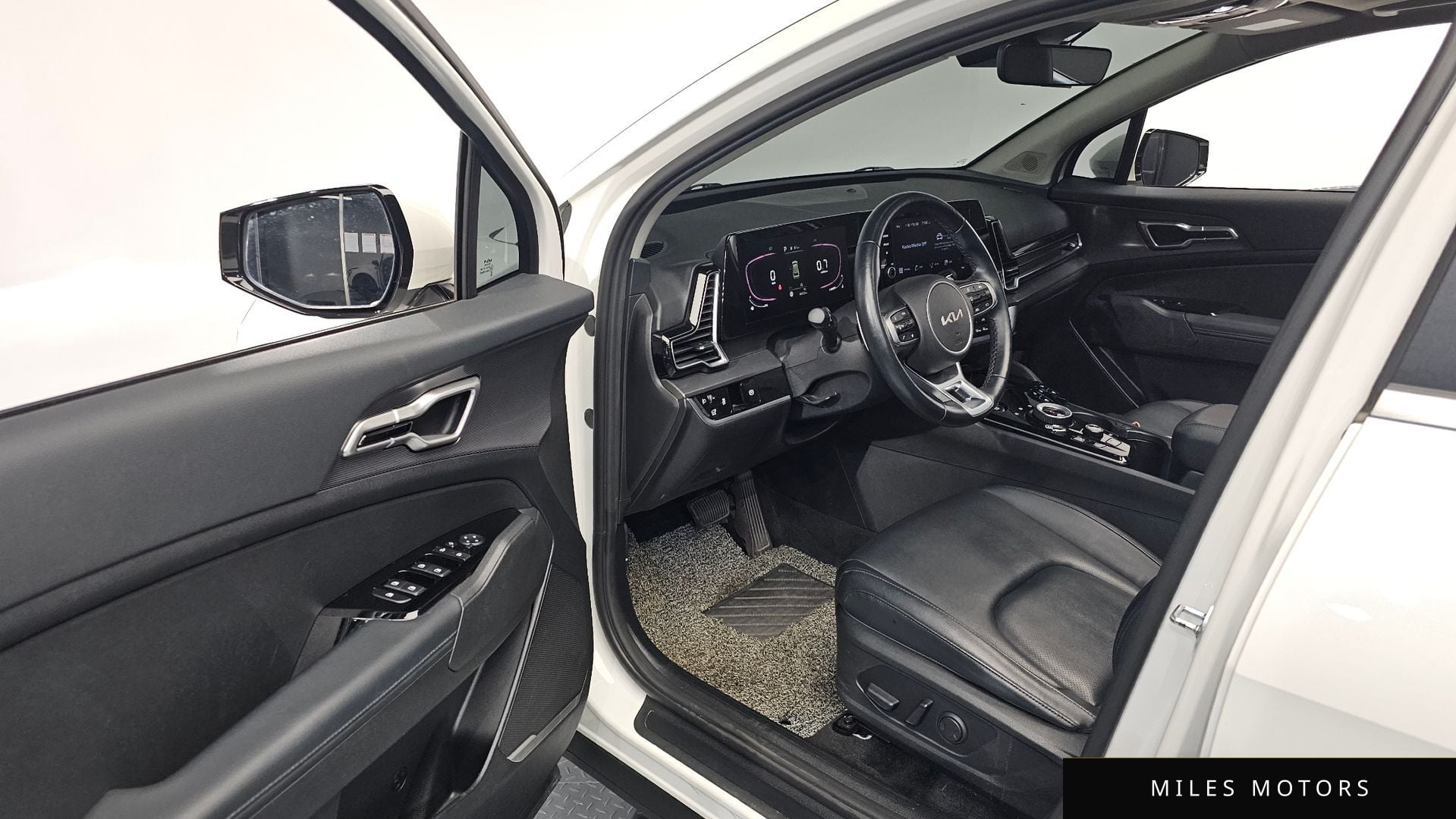 Kia Sportage 2022 — миниатюра 10