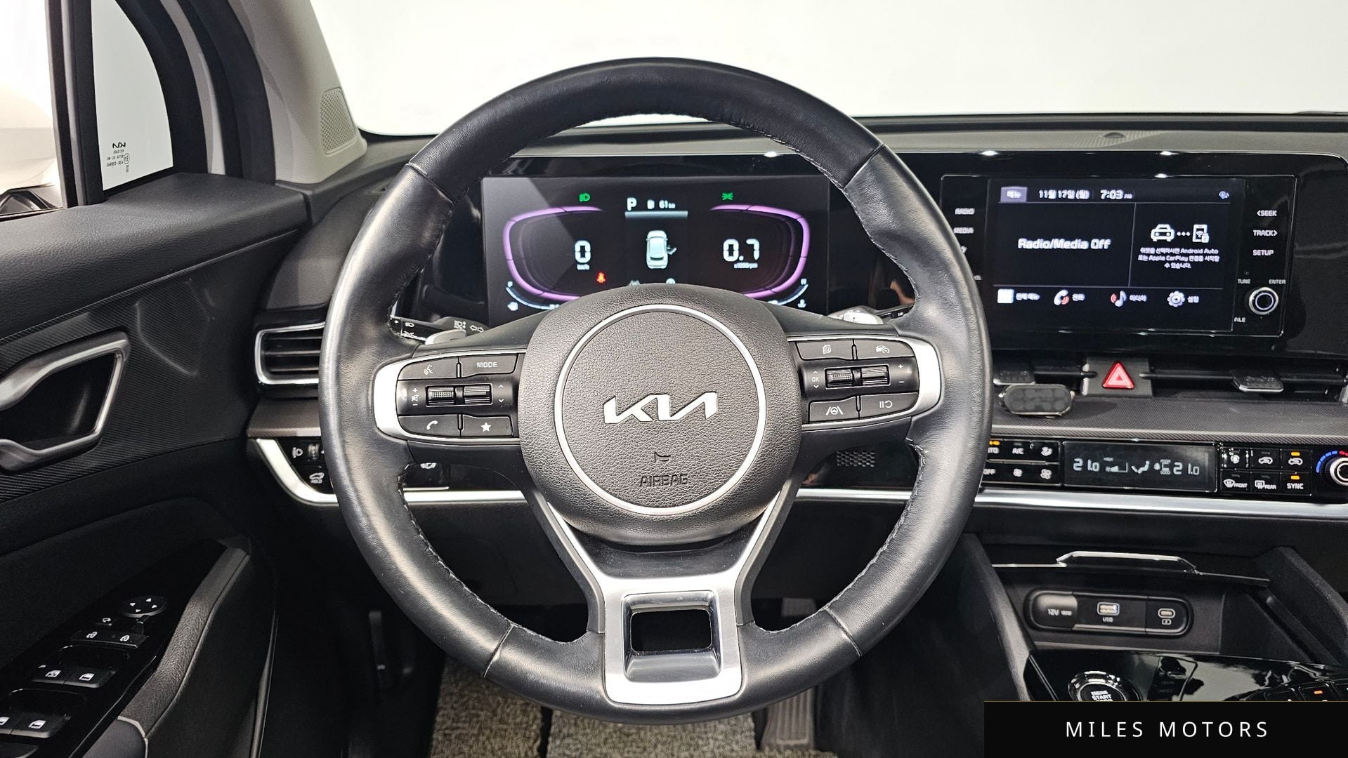 Kia Sportage 2022 — миниатюра 13
