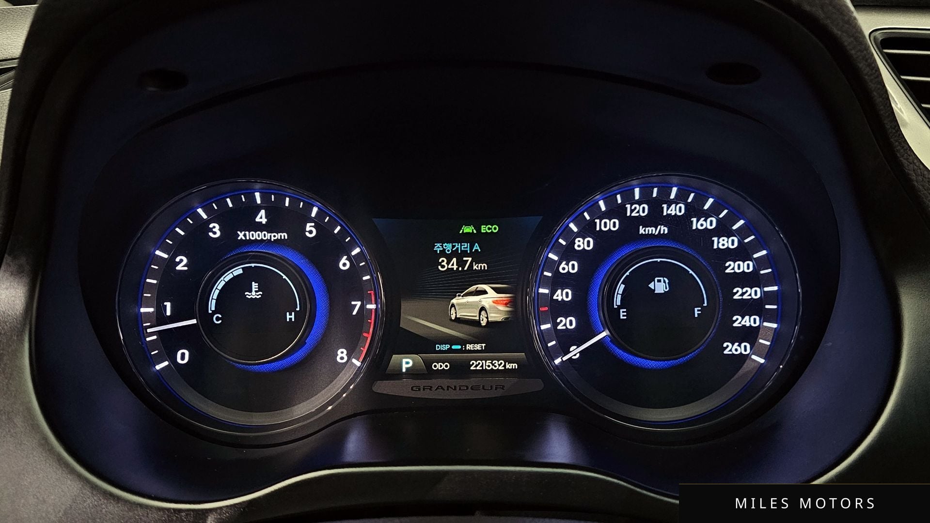 Hyundai Grandeur 2012 — миниатюра 8
