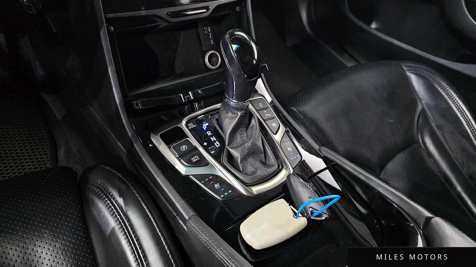 Hyundai Grandeur 2012 — миниатюра 9